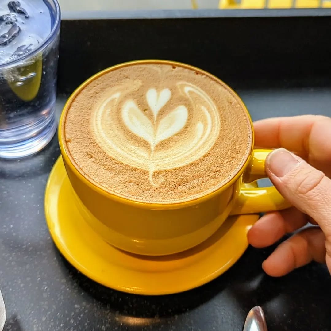 Yellow may not be my favourite colour but this Lavender Latte sure does warm my heart...

#breakfast #latteart #barista #brunchtime #breakfastofchampions #bostonfoodies #bostonma #